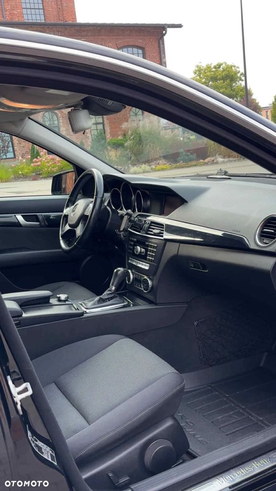 Mercedes-Benz Klasa C - 31