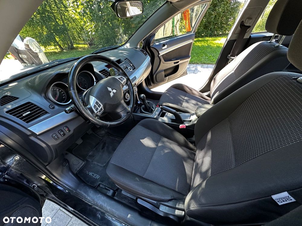 Mitsubishi Lancer 1.8 Invite - 23