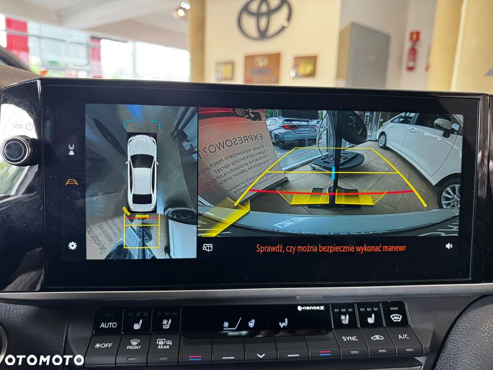 Toyota Camry - 5