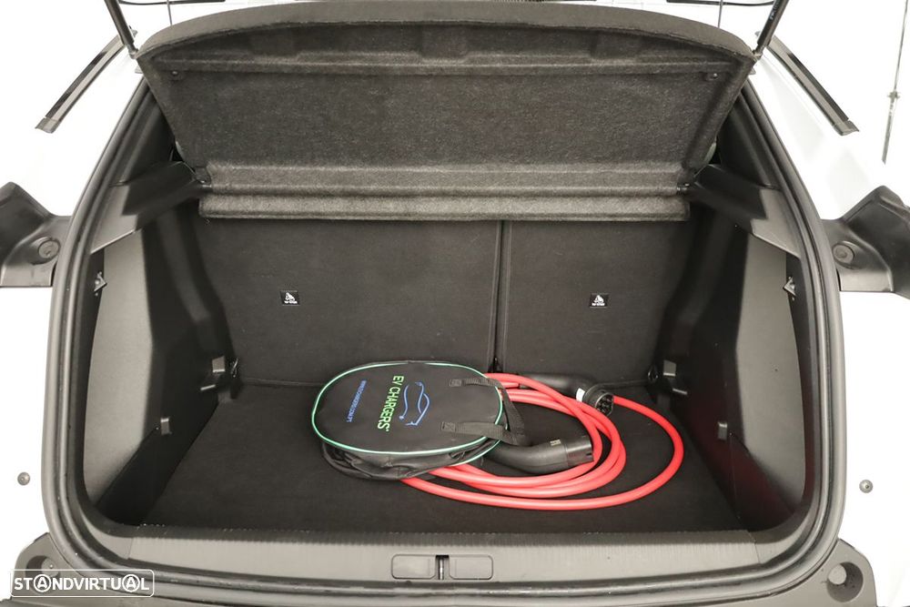 Peugeot e-2008 54 kWh Allure - 24