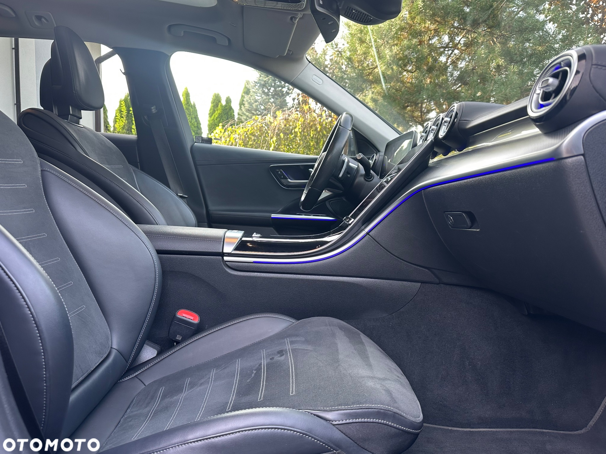 Mercedes-Benz Klasa C 220 d 9G-TRONIC - 36