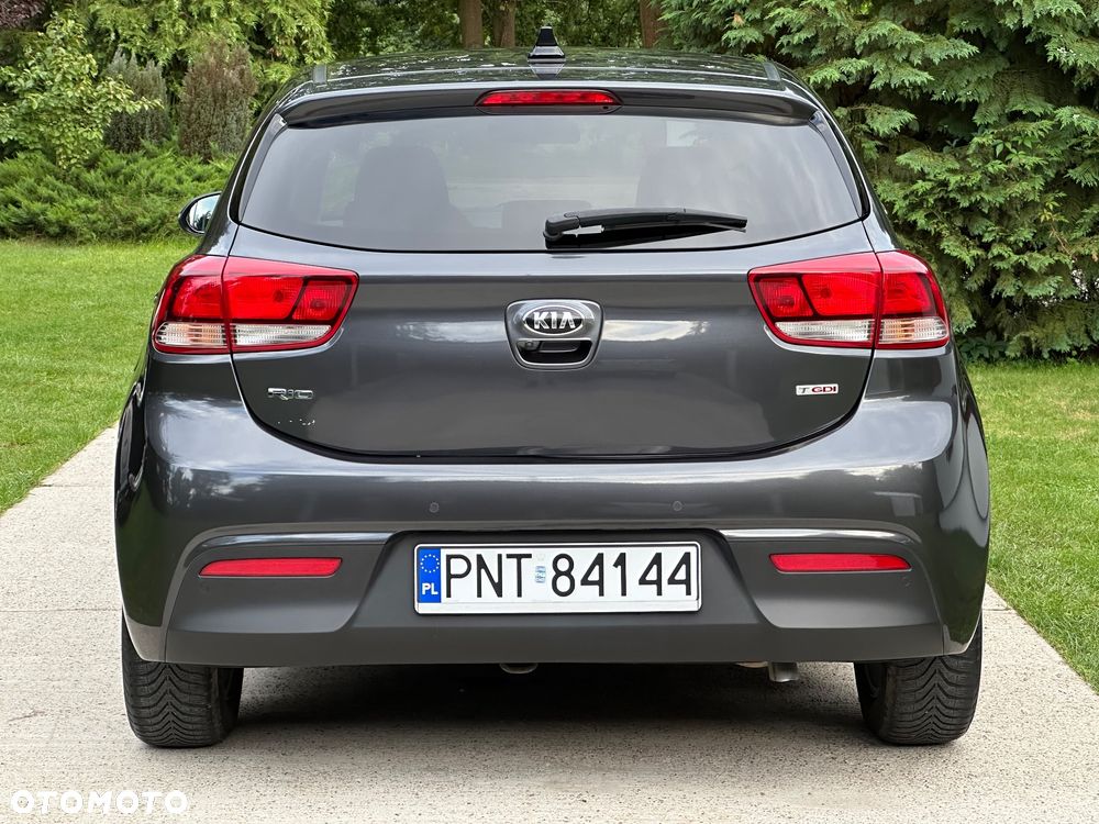 Kia Rio - 5