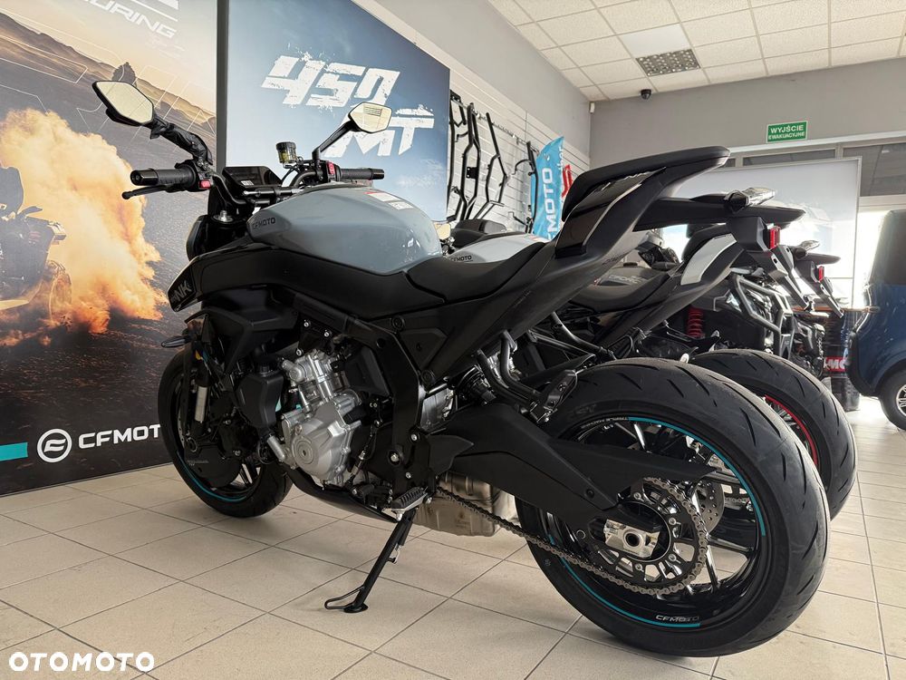 CFMoto 675NK - 22