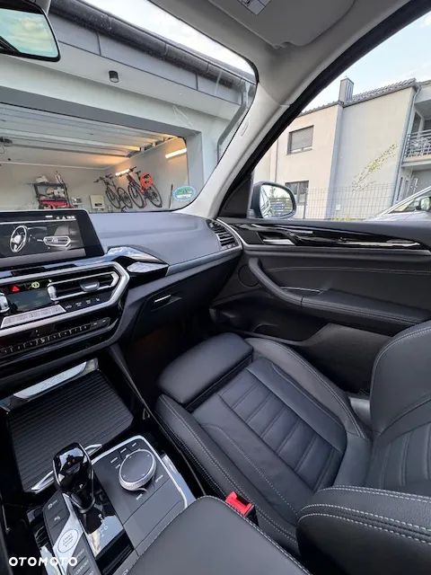 BMW X3 xDrive20i - 16