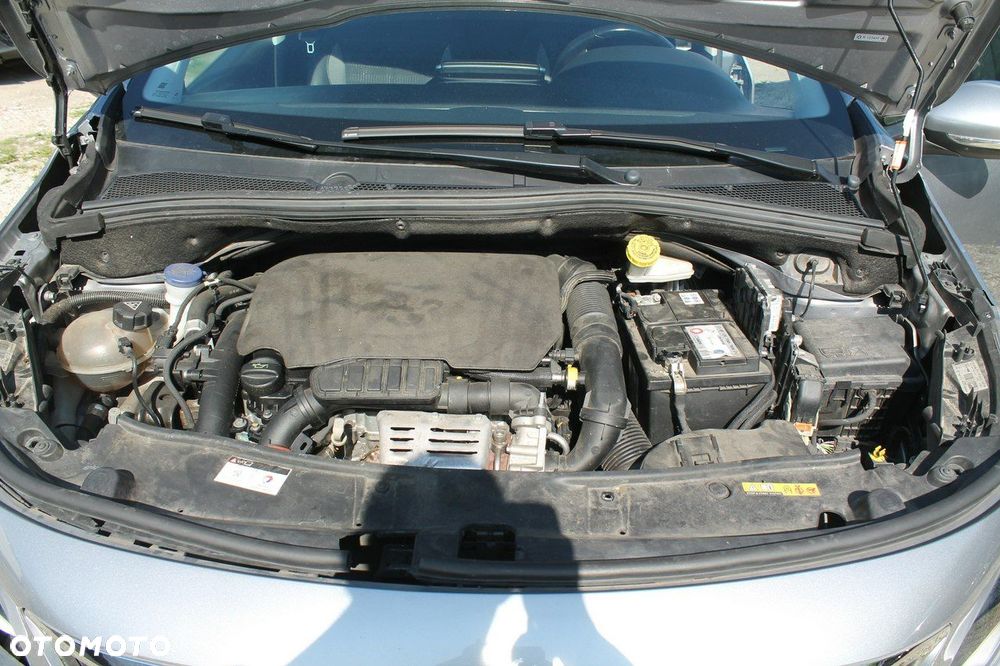 Peugeot 2008 - 13