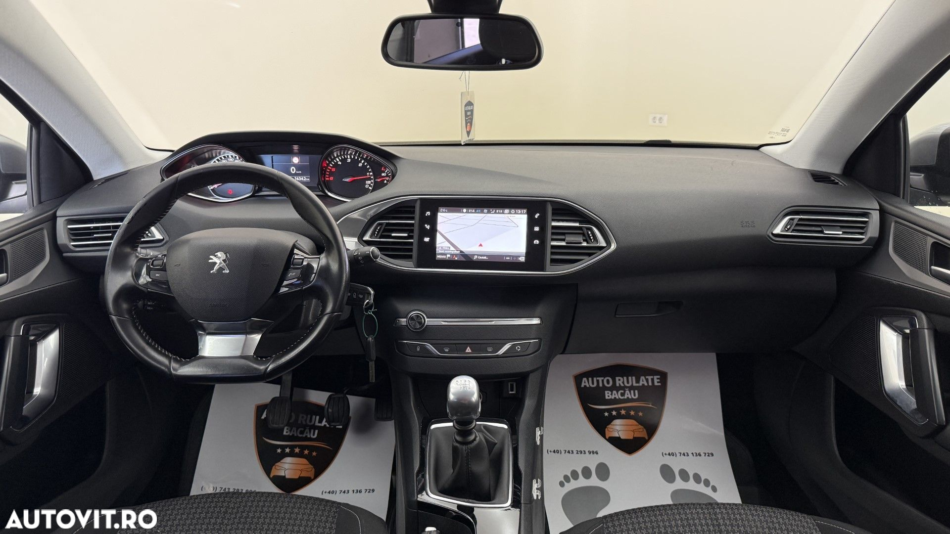 Peugeot 308 - 8