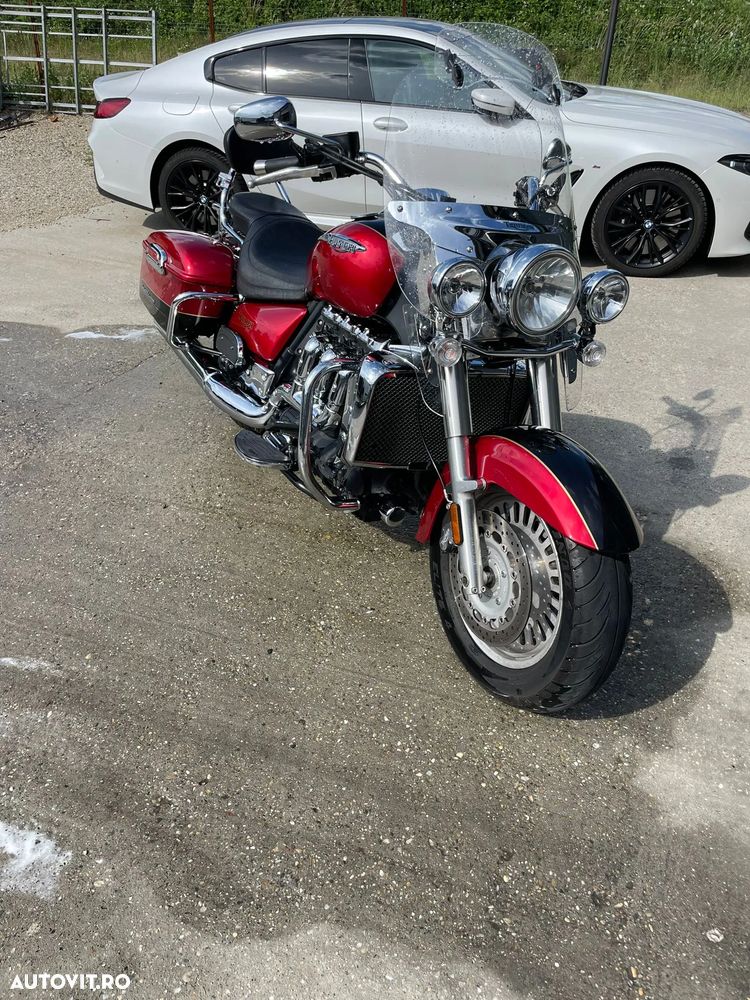 Triumph Rocket III - 2