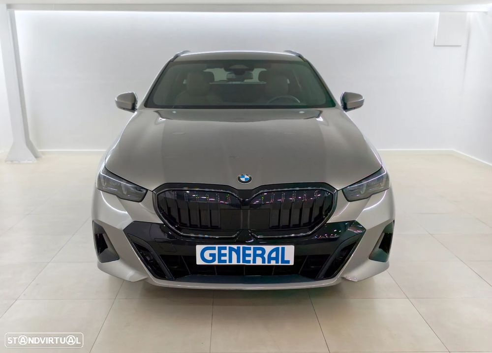 BMW 520 d Pack Desportivo M Pro - 2