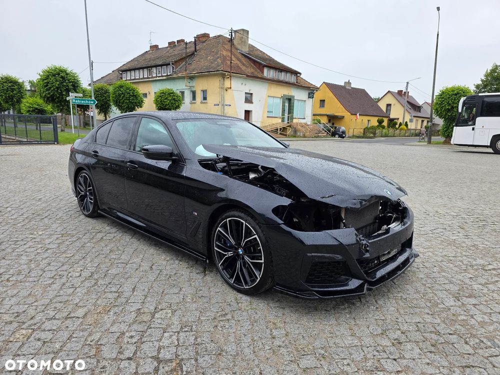 BMW Seria 5 530d mHEV M Sport sport - 2