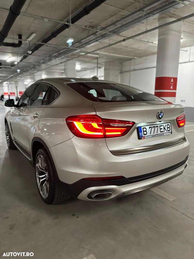 BMW X6 xDrive50i - 14
