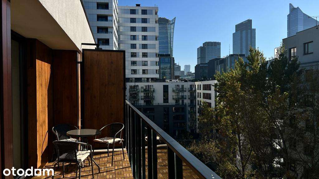 Apartament z tarasem ponad 9 m2 i widokiem na city