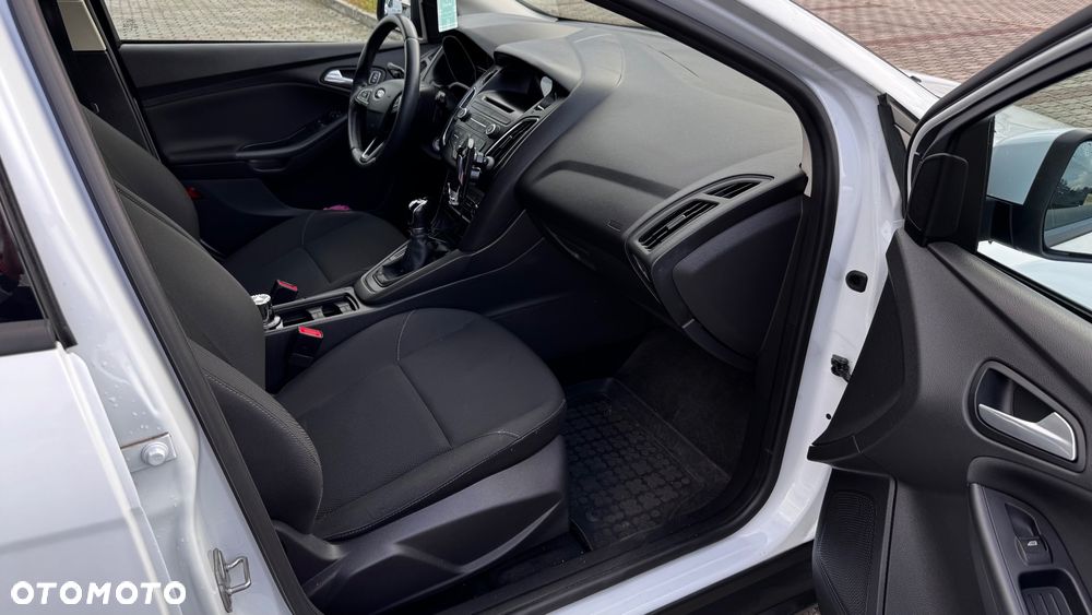 Ford Focus 1.6 Trend - 11