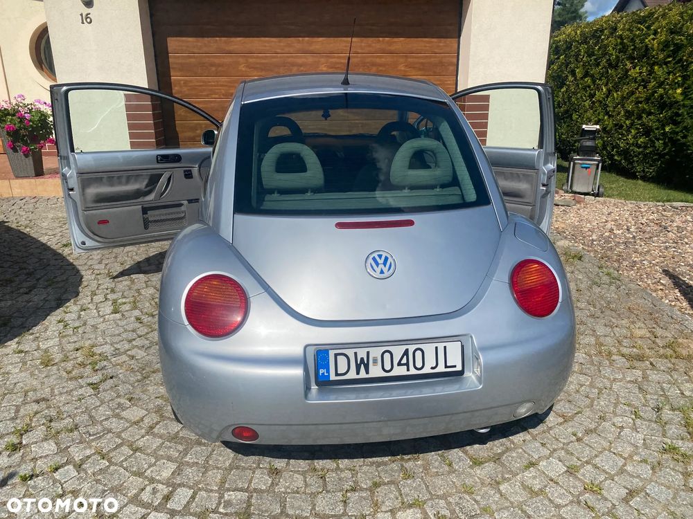 Volkswagen New Beetle - 6