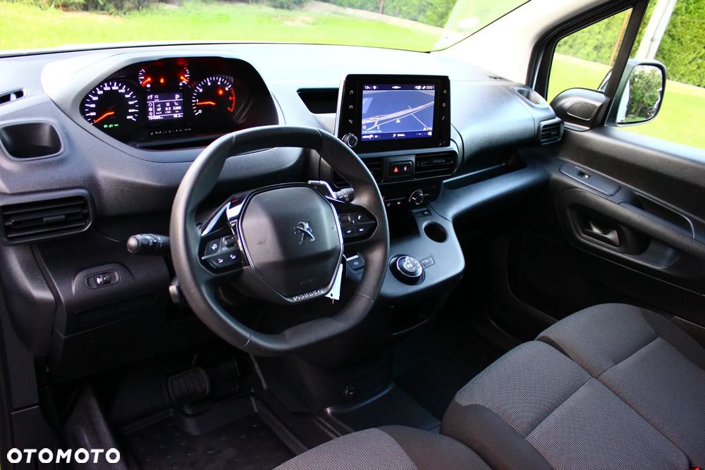 Peugeot PARTNER 1.5HDI 130KM AUTOMAT 8 BIEGÓW LONG DŁUGI 3 OSOBOWY PERFEKT AUTO NAVIGACJA KAMERY,ASYSTENTY,VF23% - 24