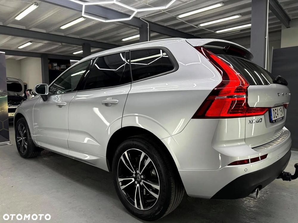 Volvo XC 60 D4 Momentum - 8