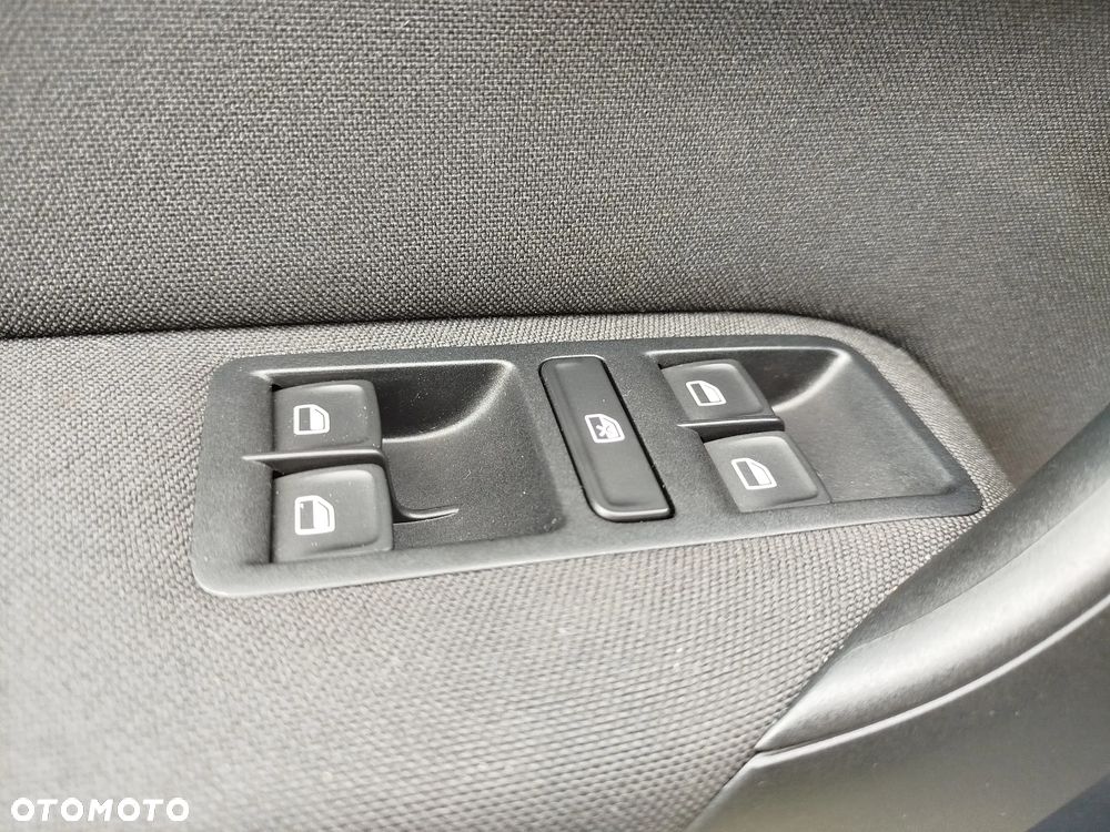 Volkswagen Polo 1.0 (Blue Motion Technology) Comfortline - 18