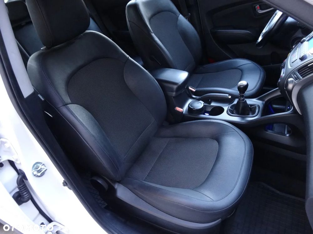 Hyundai ix35 1.7 CRDi Premium 2WD - 25