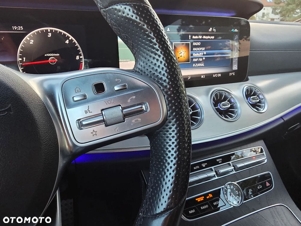 Mercedes-Benz Klasa E 220 d AMG - 21