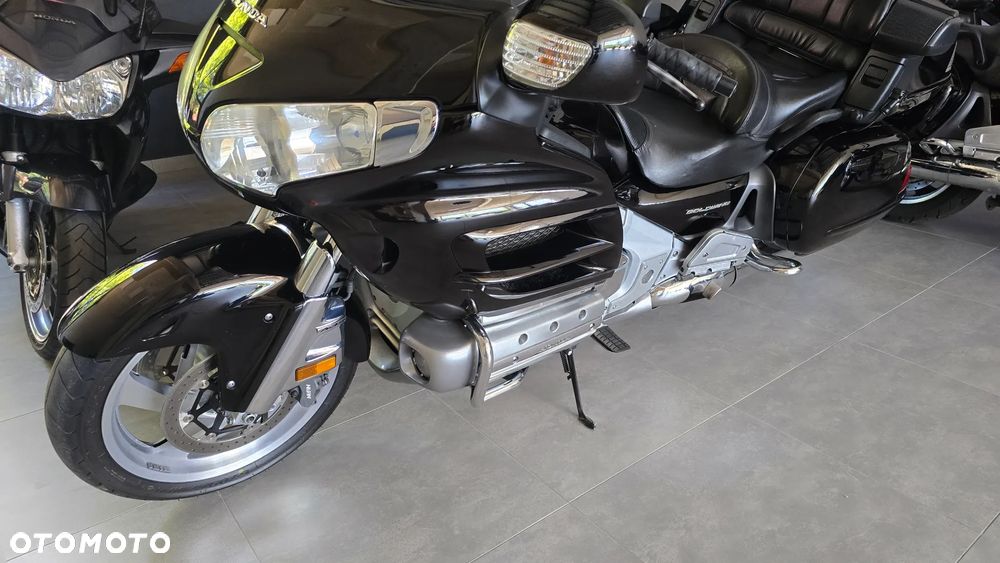Honda GL - 5