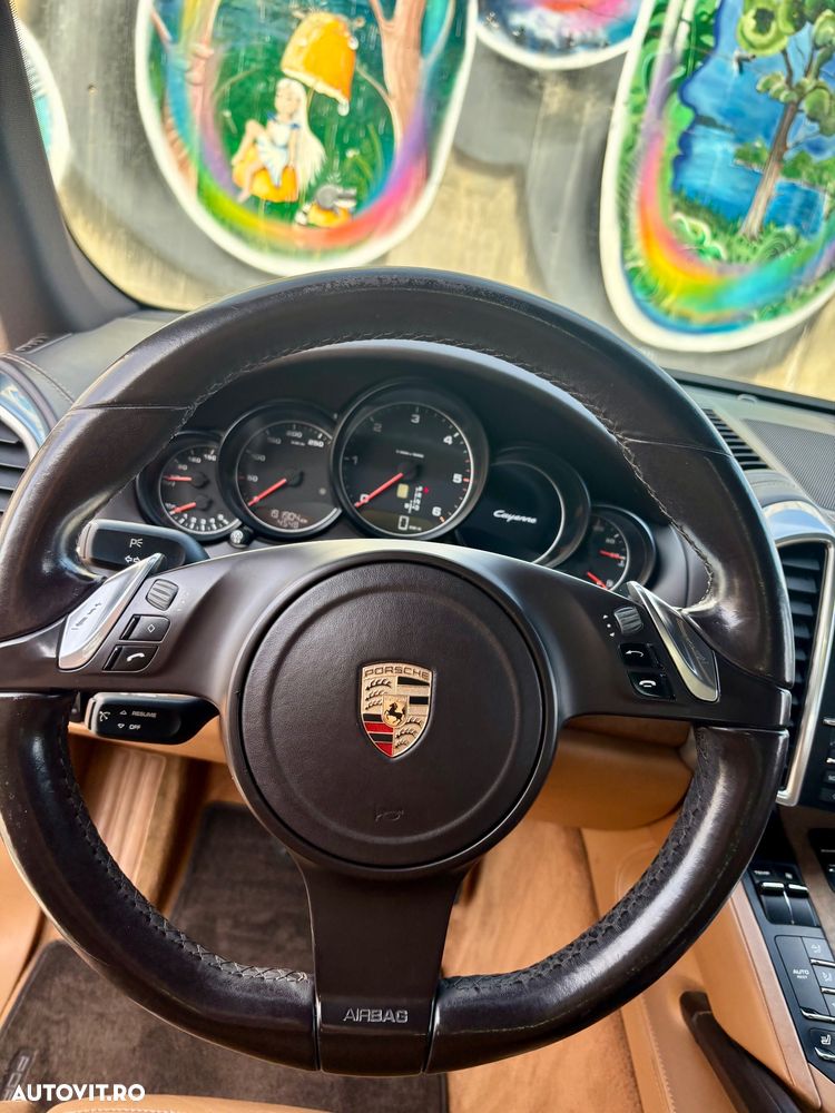 Porsche Cayenne 3.0 L V6 - 7