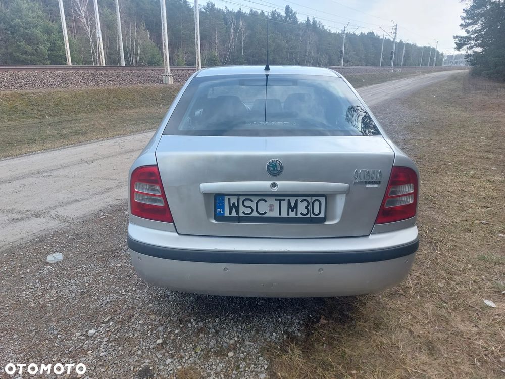 Skoda Octavia 1.9 TDI Tour Plus Ice+ - 10