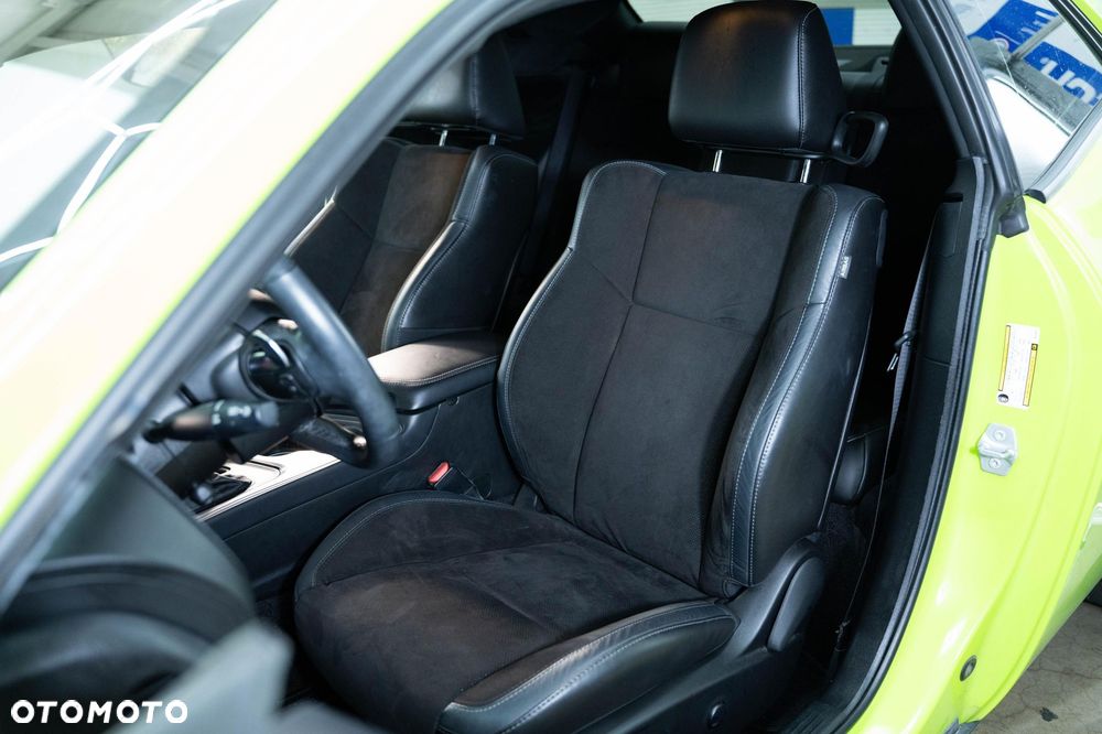 Dodge Challenger 5.7 R/T - 25