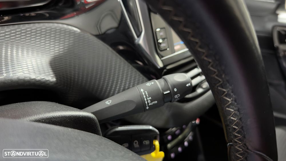 Peugeot 208 1.2 PureTech Allure - 19
