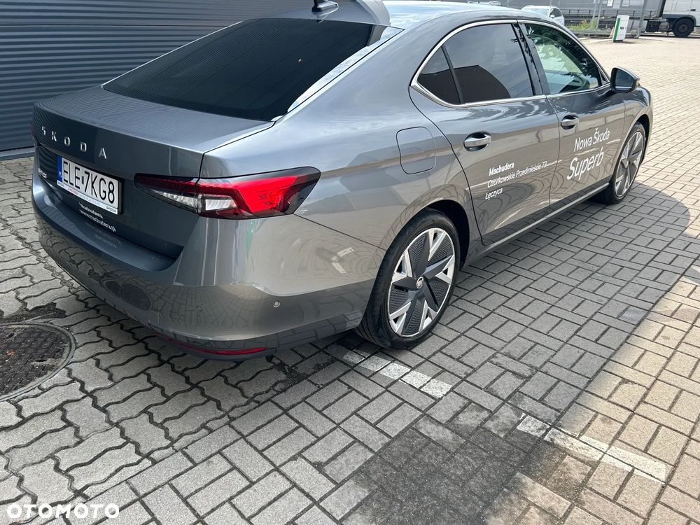 Skoda Superb 1.5 TSI mHEV Selection DSG - 4