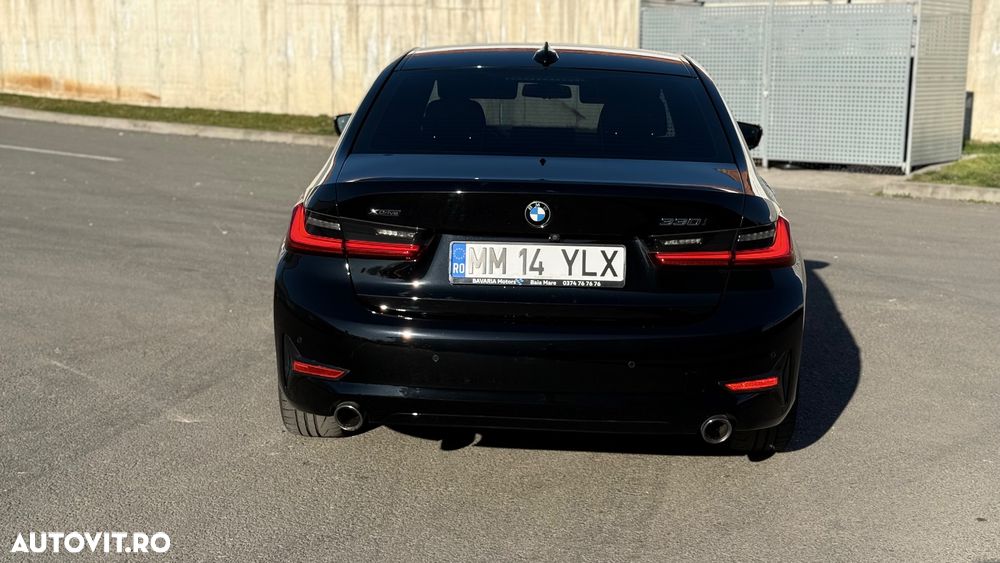 BMW Seria 3 330i xDrive Aut. Sport Line - 26