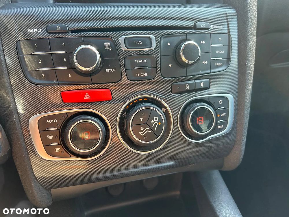 Citroën C4 1.6 HDi Exclusive - 29