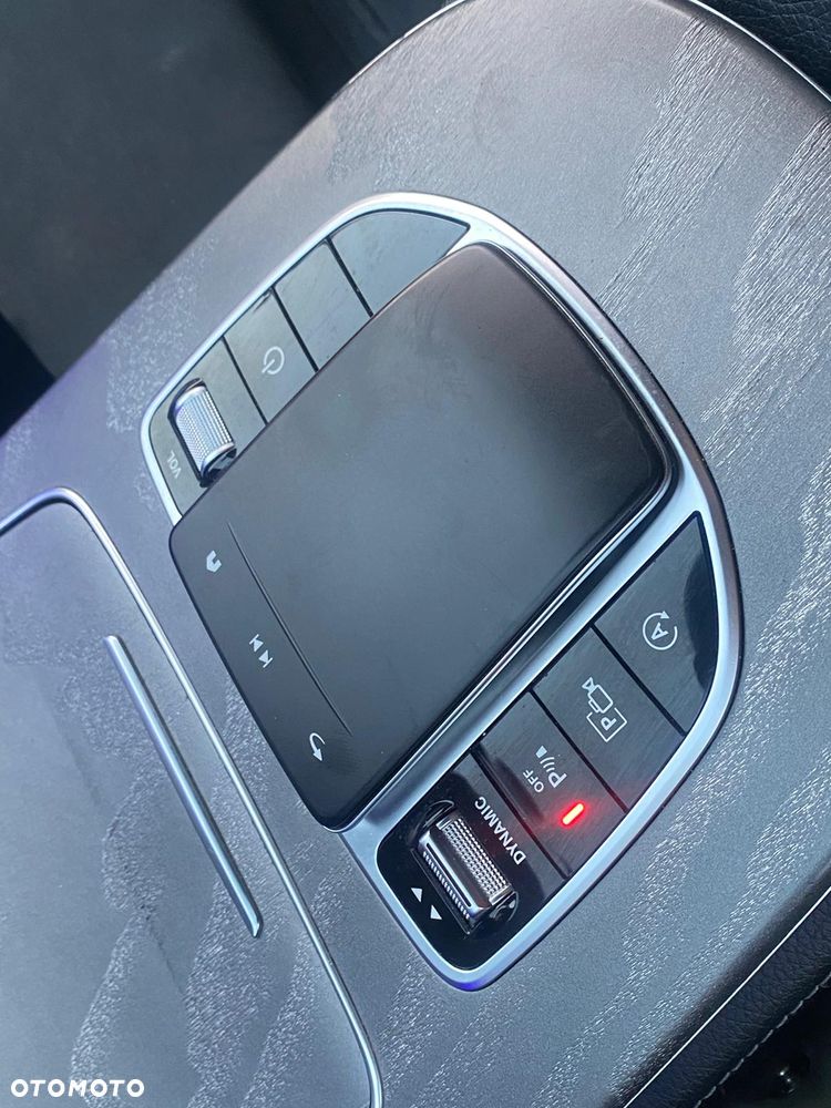 Mercedes-Benz Klasa E 220 d 4-Matic AMG - 23