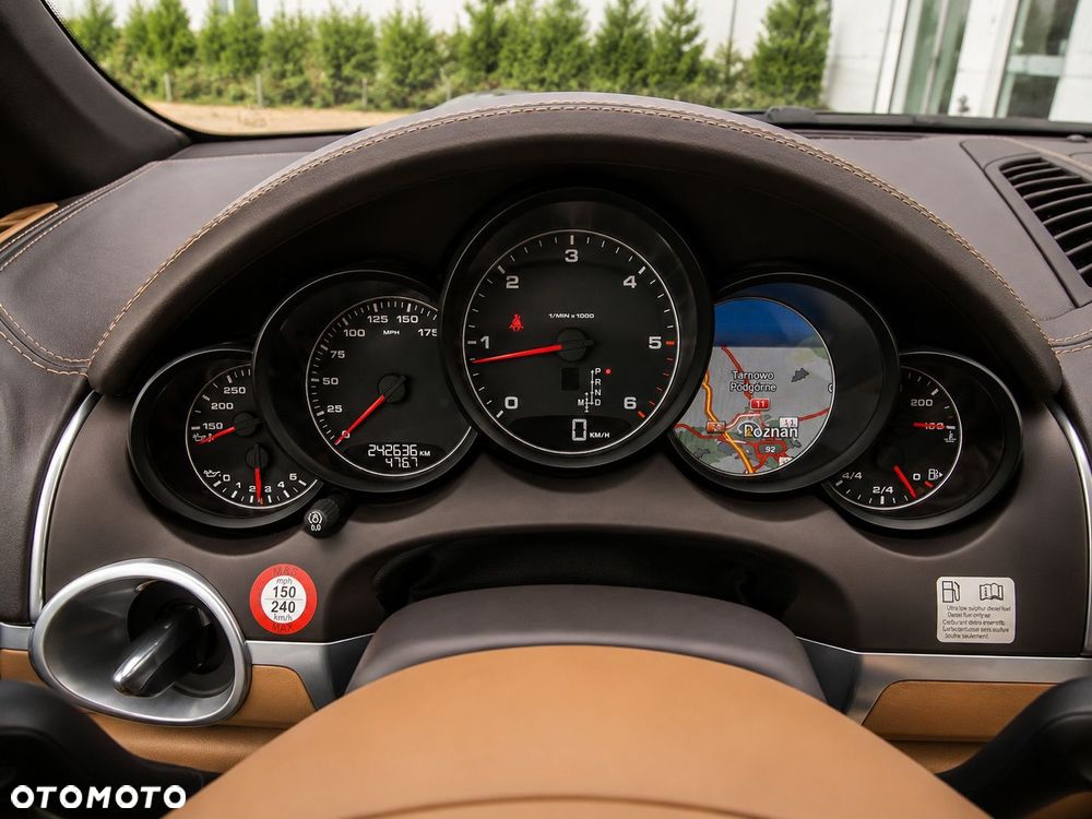 Porsche Cayenne Diesel Platinum Edition - 3
