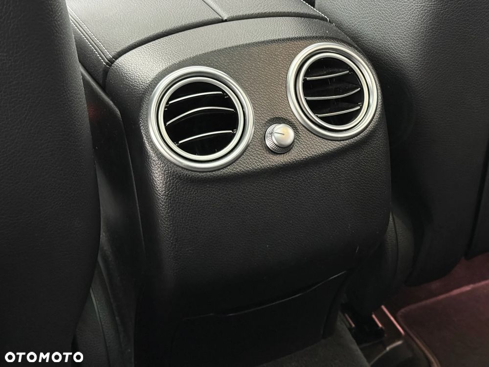 Mercedes-Benz GLC 300 4Matic 9G-TRONIC - 31