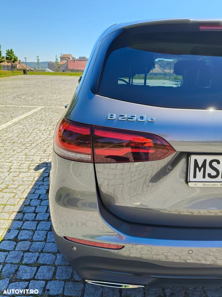 Mercedes-Benz B 250 e 8G-DCT AMG Line Advanced Plus - 38