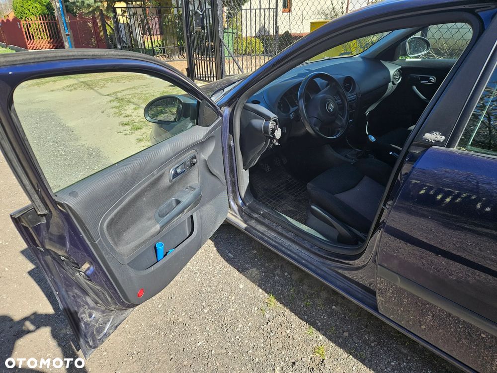 Seat Ibiza 1.4 16V Entry - 10