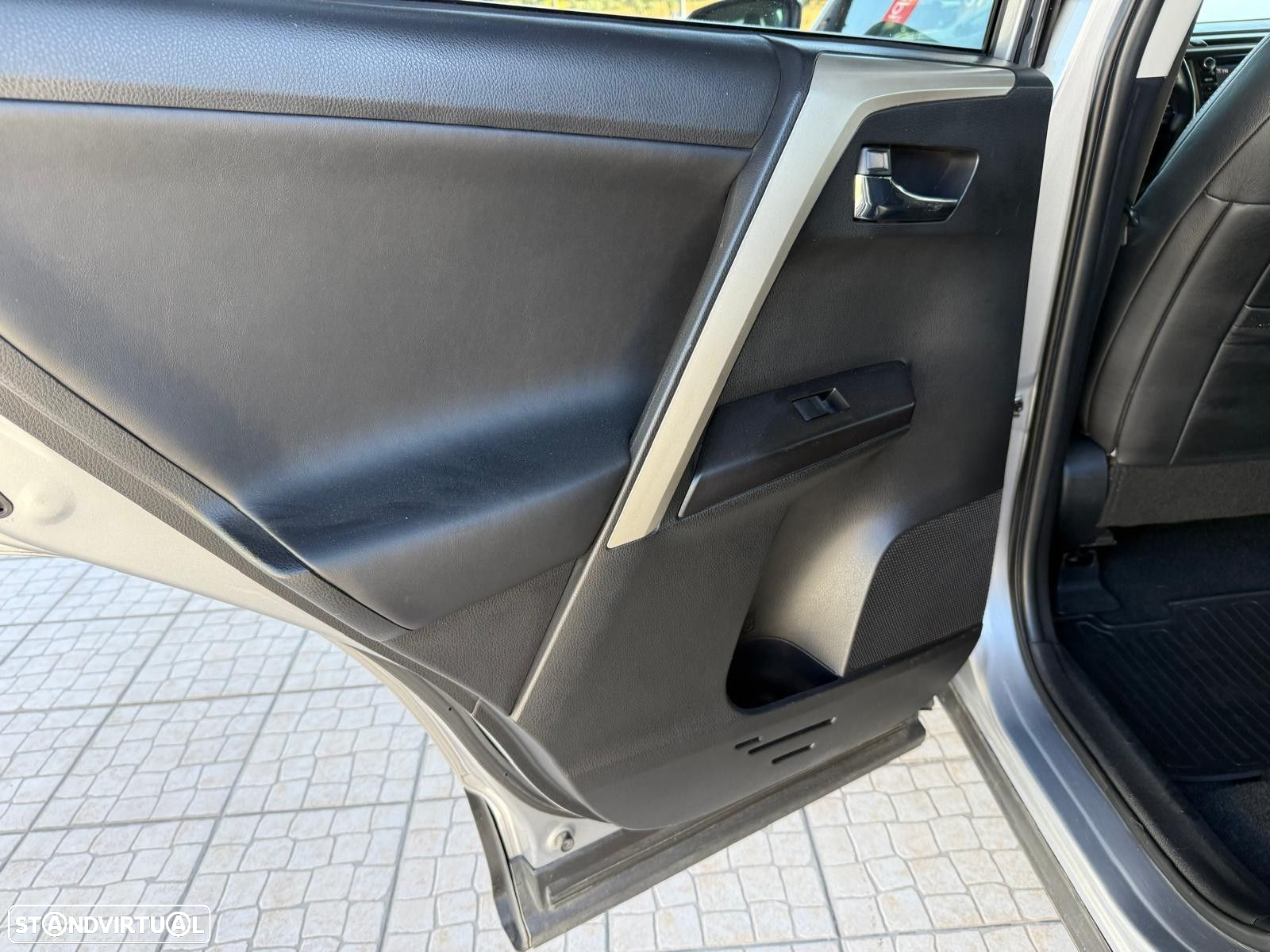 Toyota RAV4 2.0 D-4D Comfort+P.Sport - 20