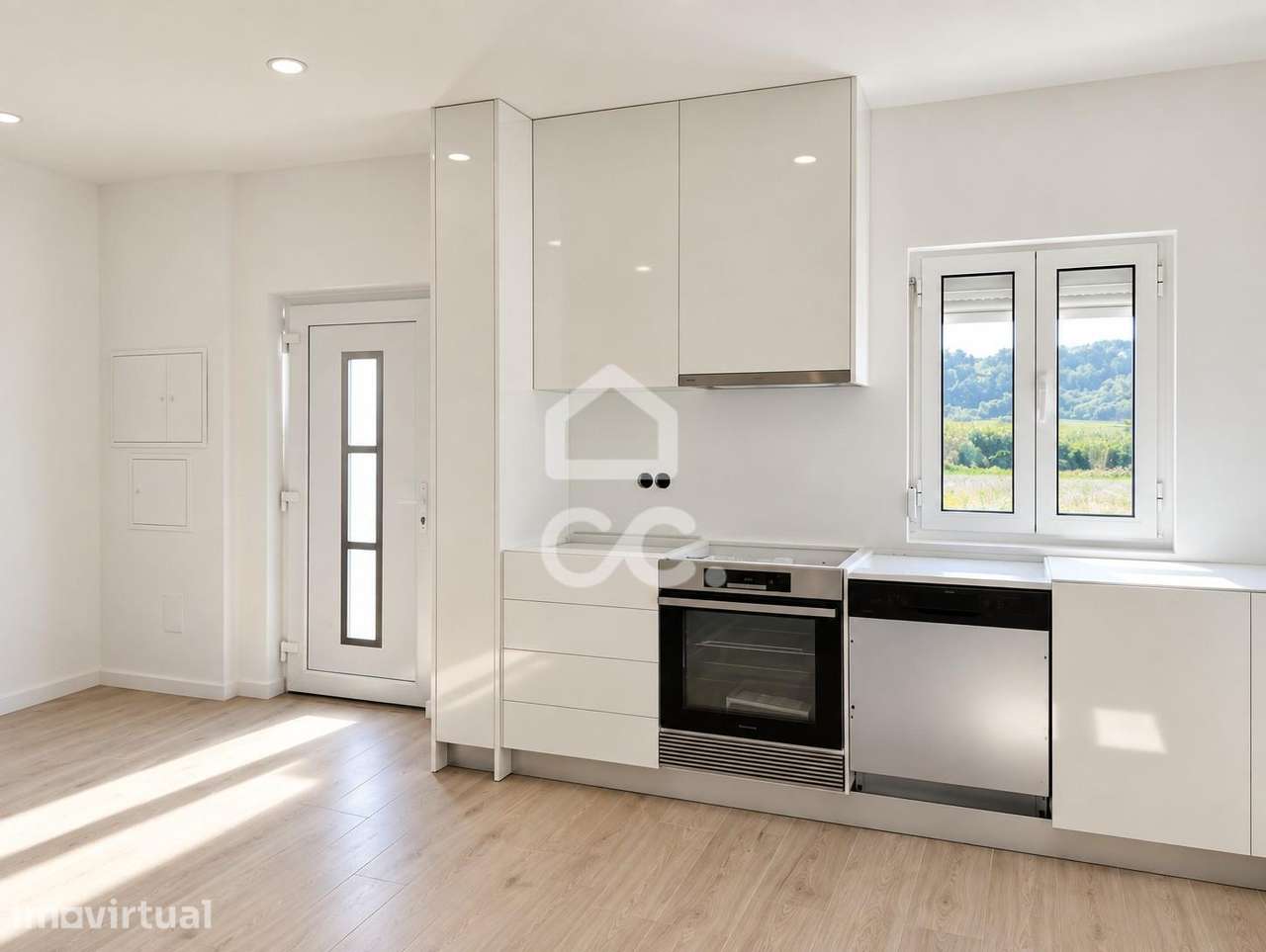 Moradia T2 Remodelada, Columbeira, Bombarral - Grande imagem: 2/15