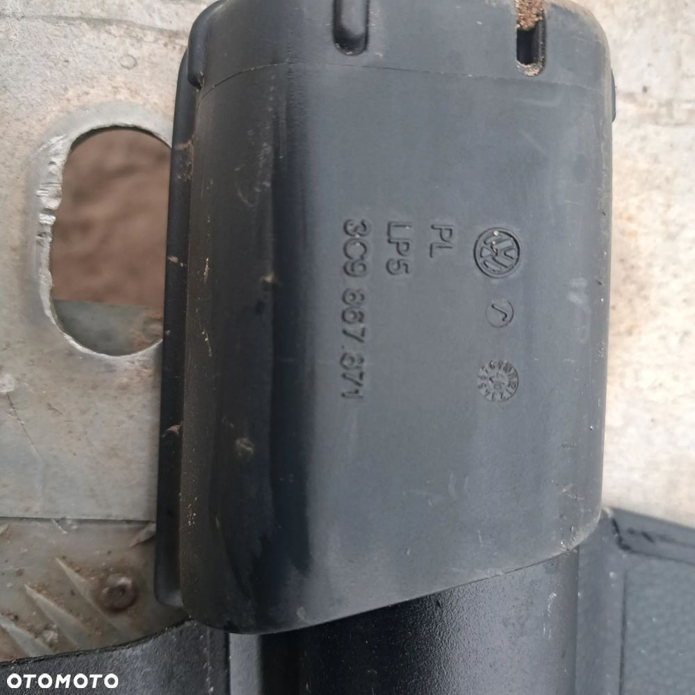 VW PASSAT B6 ROLETA BAGAŻNIKA KOMBI 3C9 867 871 - 3