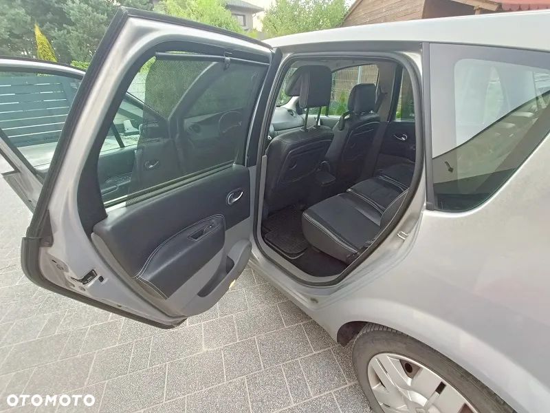 Renault Scenic 1.6 16V Expression - 9