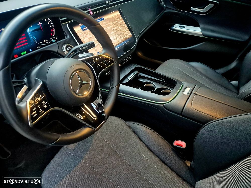 Mercedes-Benz E 300 de - 38