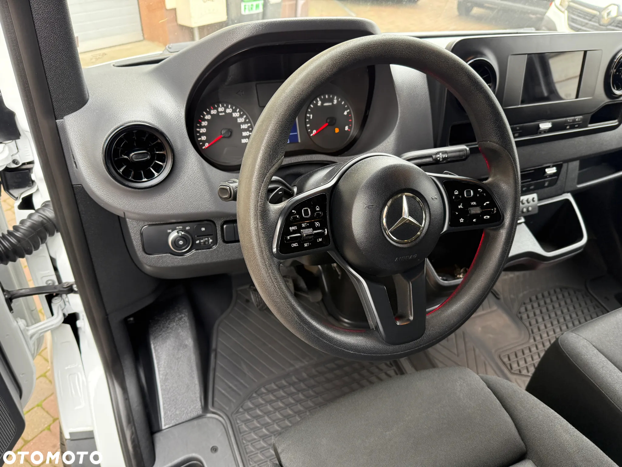 Mercedes-Benz Sprinter 3,0 Chłodnia Mroźnia Winda - 23