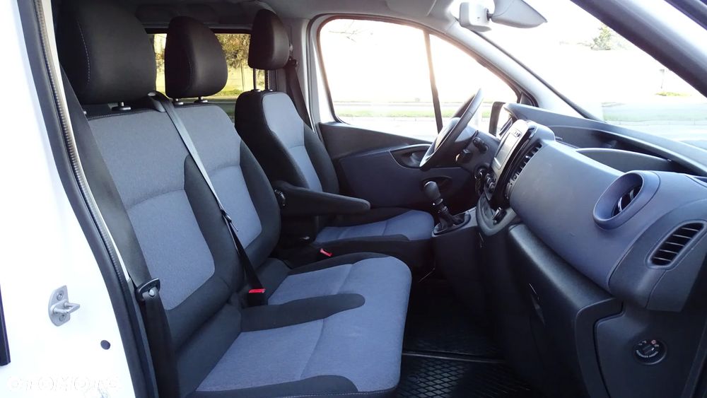 Opel Vivaro L1H1 2,7t Elegance Premium - 19