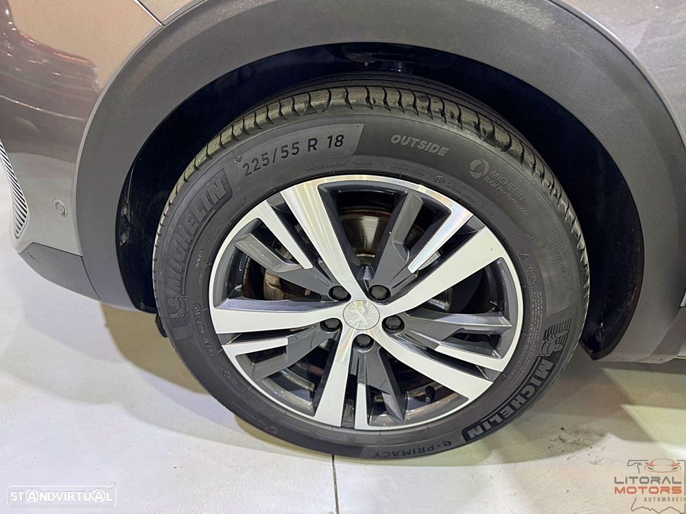 Peugeot 3008 1.2 PureTech Allure Pack EAT8 - 13