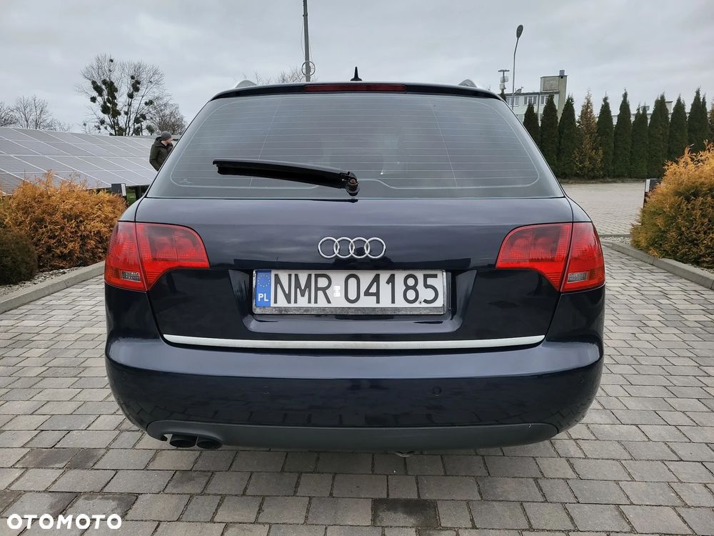 Audi A4 Avant - 11
