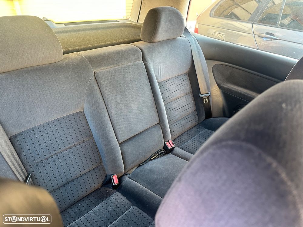 VW Golf 1.4i Confortline - 5