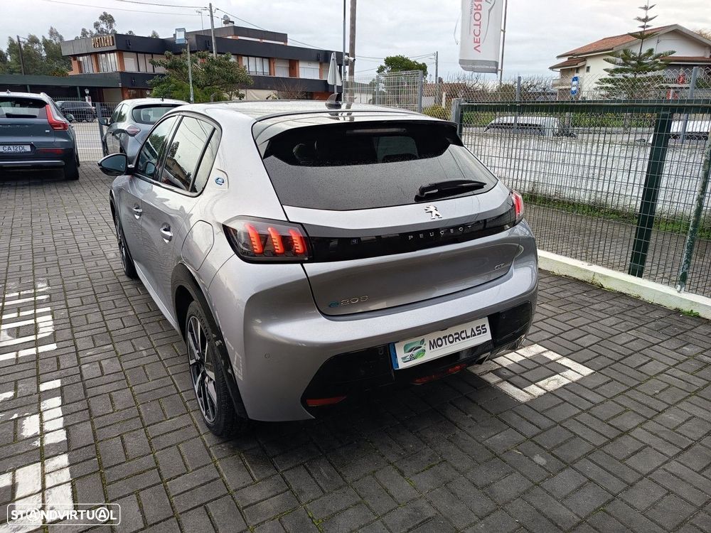 Peugeot e-208 50 kWh GT Pack - 4