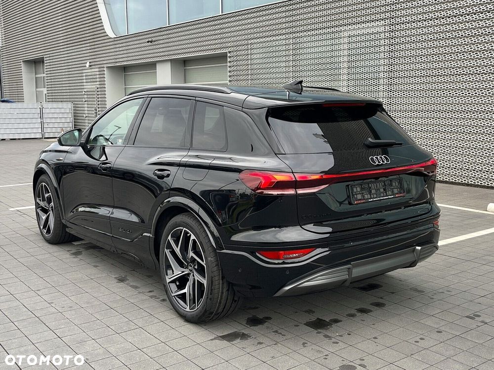 Audi Q6 e-tron - 3