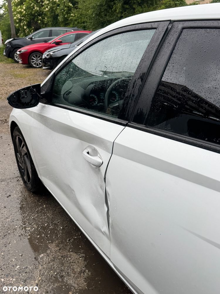 Hyundai i20 - 23