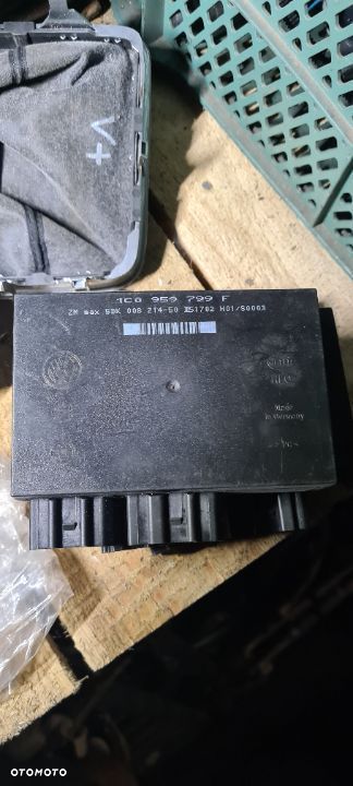 VW Passat B5 Golf IV Seat modul komfortu 1C0959799N - 1