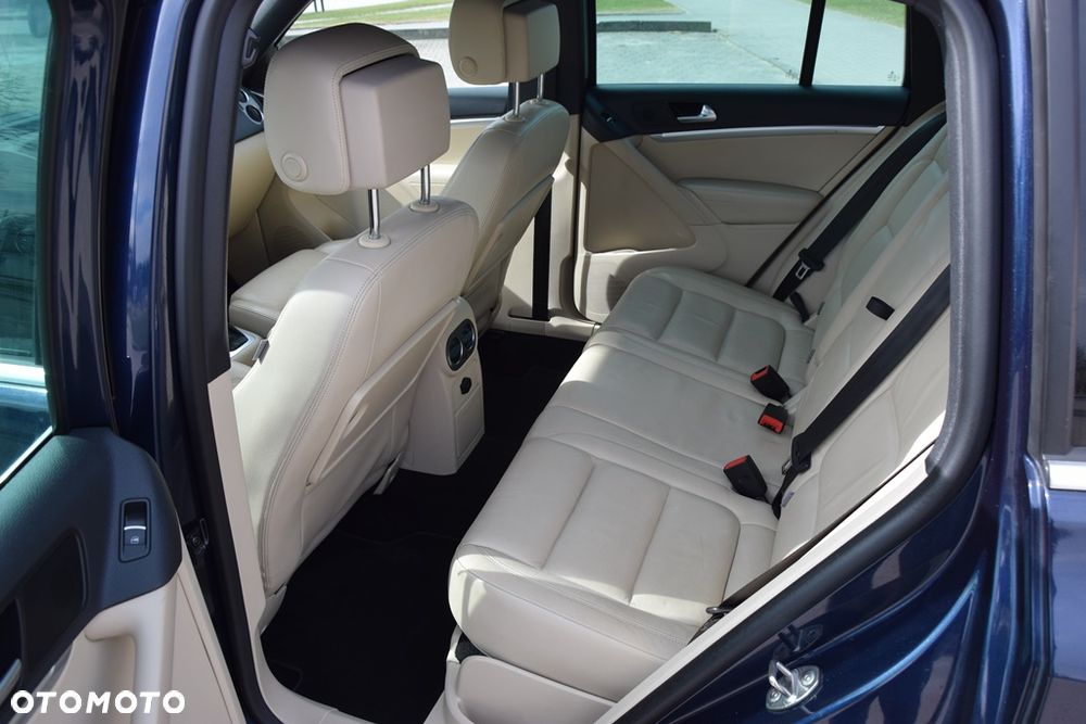 Volkswagen Tiguan 2.0 TDI DPF 4Motion BlueMotion Technology DSG Lounge Sport & Style - 15